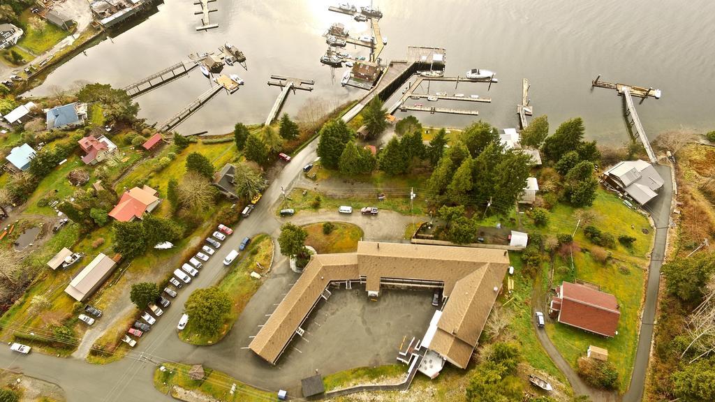The Bamfield Motel Salmon Beach 외부 사진