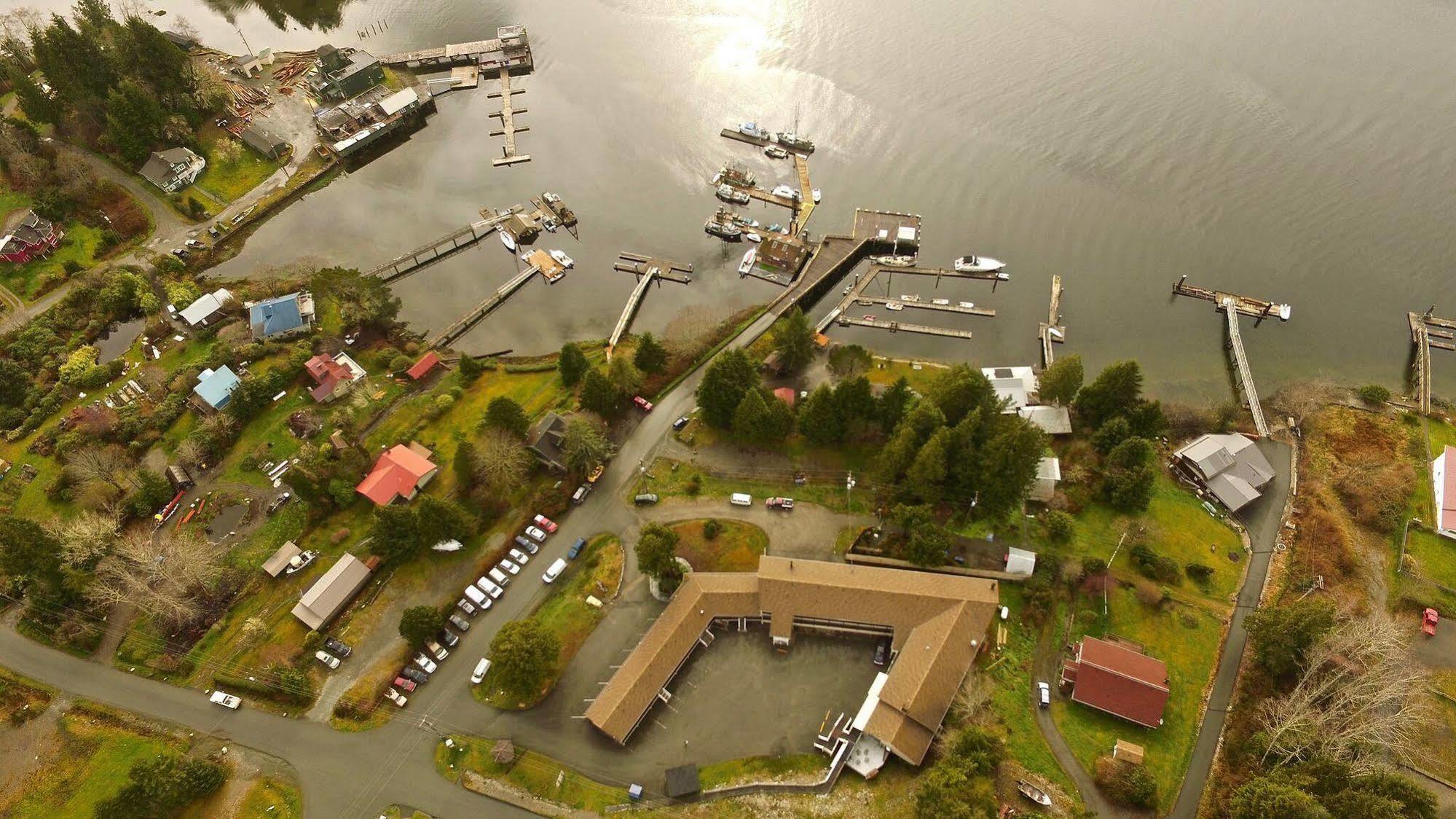 The Bamfield Motel Salmon Beach 외부 사진
